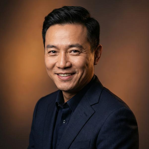 国产自拍制片人专家王浩然